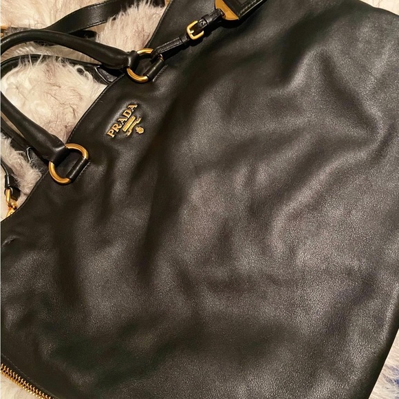 PRADA BLACK BAG - Picture 1 of 5